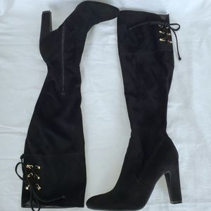 Unisa black knee high suede like boots size 8.5